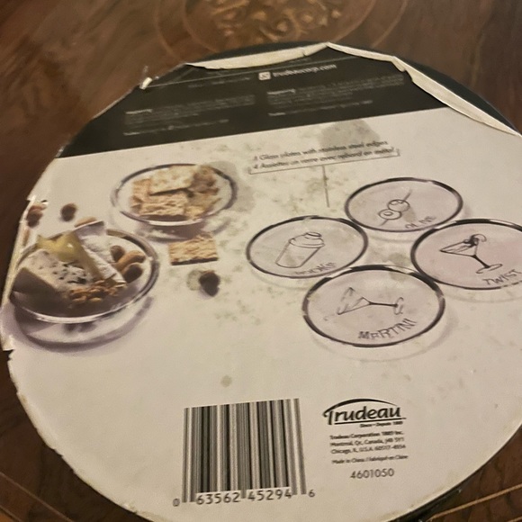 Trudeau 4 Apero Glass Plates - Picture 6 of 6